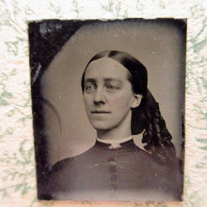 antique miniature gem tintype photo - 1800s, woman with blue eyes, ringlets, brooch