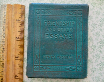 20s tiny book - Friendship and Other Essays, Thoreau, civil disobedience, green  bound, Little Leather Library