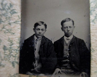 antique miniature gem tintype photo - 1800s, two young men, friends, brothers