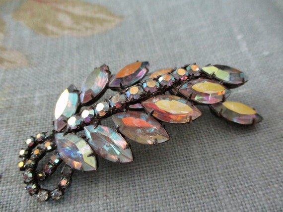 aurora borealis rhinestone brooch - large, prong … - image 2