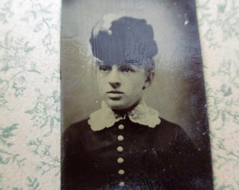 antique small tintype photo - 1800s, woman with hat with feather, button down the front, lace collar