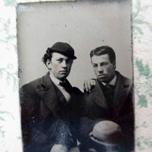 antique miniature gem tintype photo - 1800s, affectionate men, couple, hats