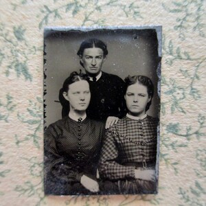 antique miniature gem tintype photo - 1800s, three young women, sisters, friends
