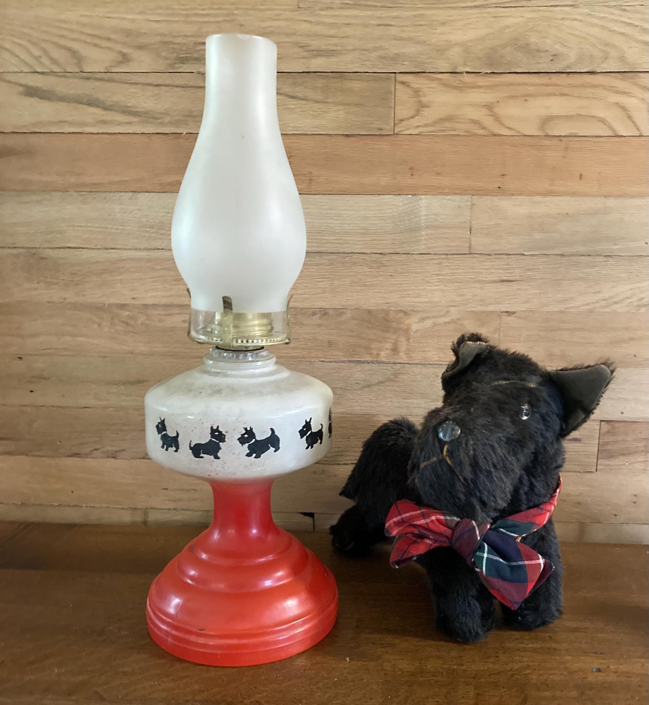 Vintage Scotty Dog Oil Lamp Red Base with burner, new wick and chimney - ready to use