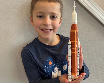 Artemis Space Launch System (SLS) Rocket Model with Magnetic Detachable Boosters