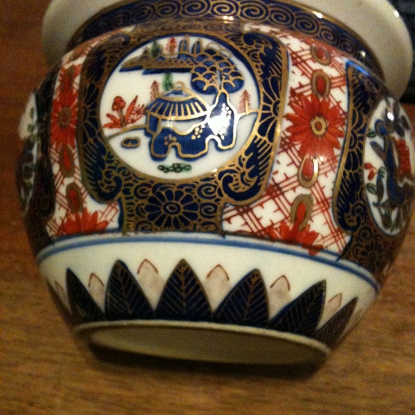 Old Imari Planter pot 6x6 Japanese porcelain japan cache pot