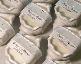 Personalized scented seashell candle, wedding favors for guests, thank you gifts, seashell candle, christening candle