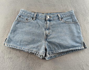 Vintage Y2K Levis Jean Shorts Size 13 (Fits W32) Blue Light Wash High Rise 00s