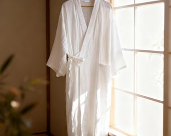 White Japanese Cotton Kimono Robe – Lightweight Yukata, Bathrobe, Loungewear for Men or Women