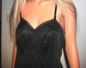 Vintage Nylon Slip. 1960's.  Black, Size 40, Lorraine. Mad Men. Rockabilly, Bettie Page.   Maggie the cat.