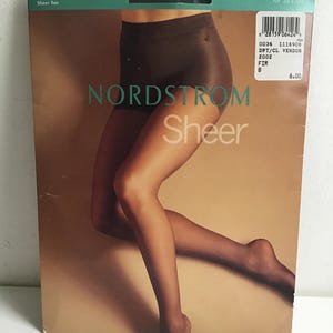 Vintage Nordstrom Sheer Pantyhose.   1 Pair control panty, sheer toe.  NEVER WORN, Size B, .Fir