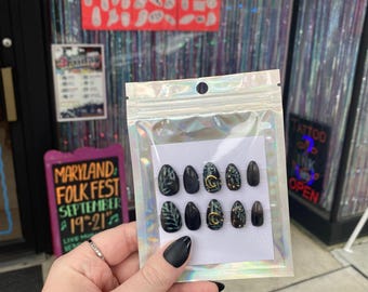 Custom press on nails