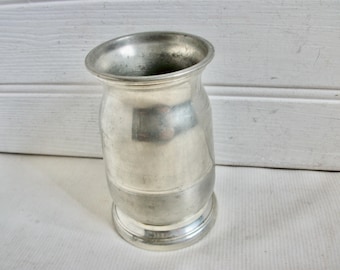 Vaso vintage inglês de estanho