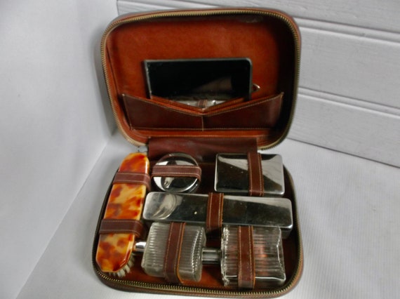 Trousse de Toilette de Voyage Vintage, 1940
