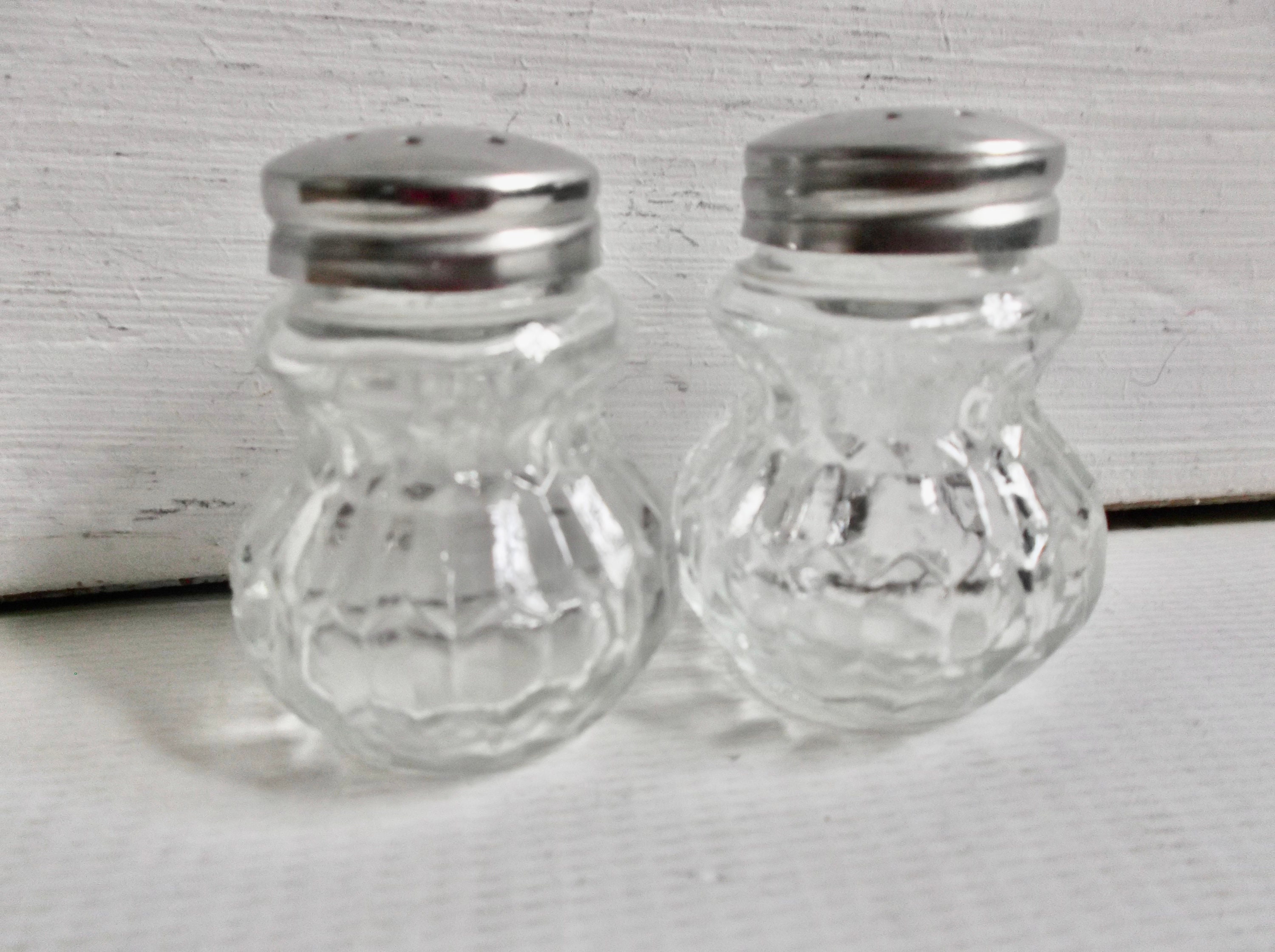 Lot De 20 Mini Salières En Verre 15 Ml YAYODS - Shakers Sel Et Poivre Avec Couvercle Inox