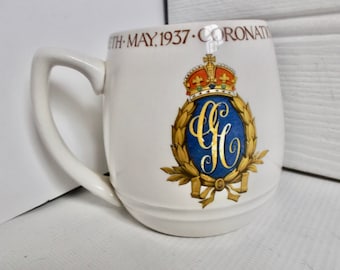 Taza de té y café conmemorativa de la coronación del rey Jorge VI y la reina Isabel II de mayo de 1937.