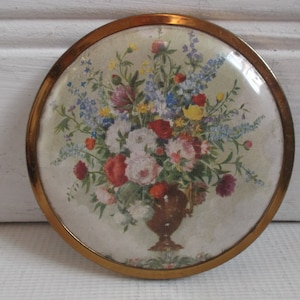 Vintage Brass Flowers Compact Large Gold Round Powder Compact