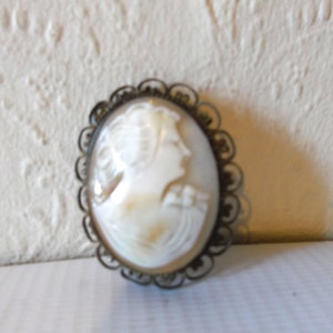 Antique Shell Cameo Brooch Circa 1900s