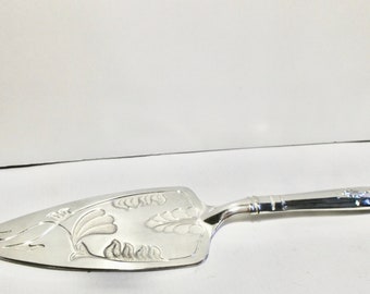 English Silver Cake or Pie Server Art Nouveau Style