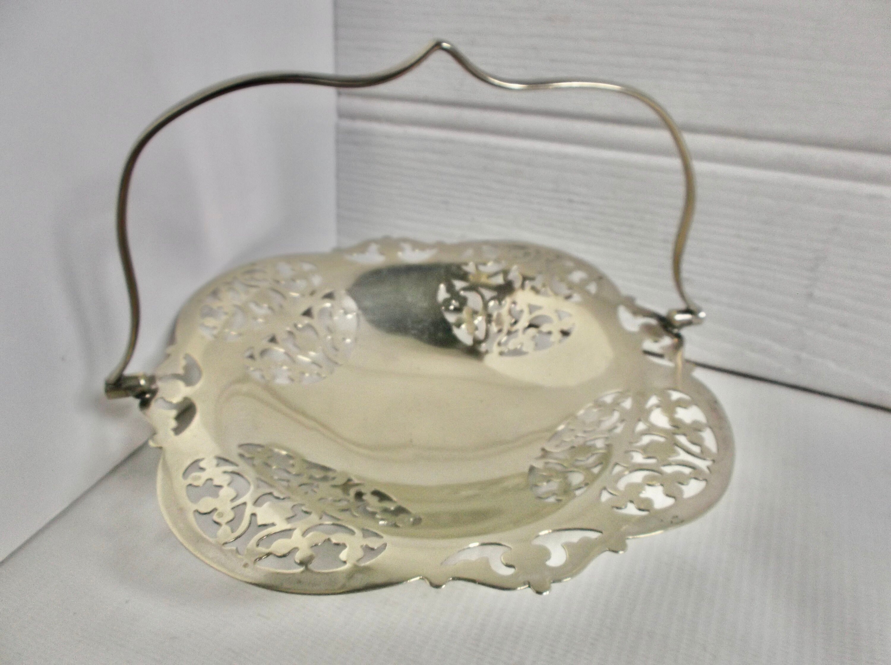 Antique Ornate Silver Metal Basket Wedding or Boudoir Decor Etsy UK