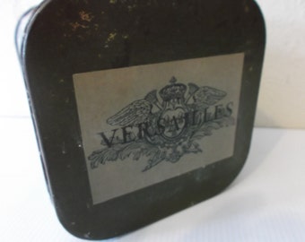 French Shabby Chic Vintage Tin Paris Souvenir Gift Tin