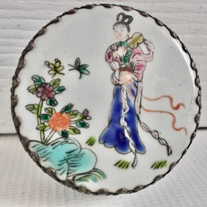 Antique Asian Geisha Snuff Box Boudoir Pot with Mirror Circa 1900s