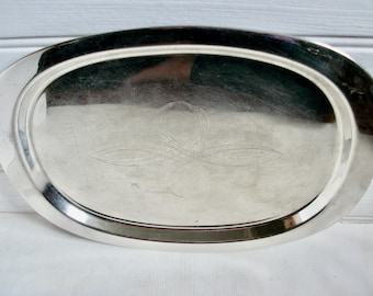 Bandeja de servir em metal prateado, estilo moderno de meados do século XX, década de 1950.