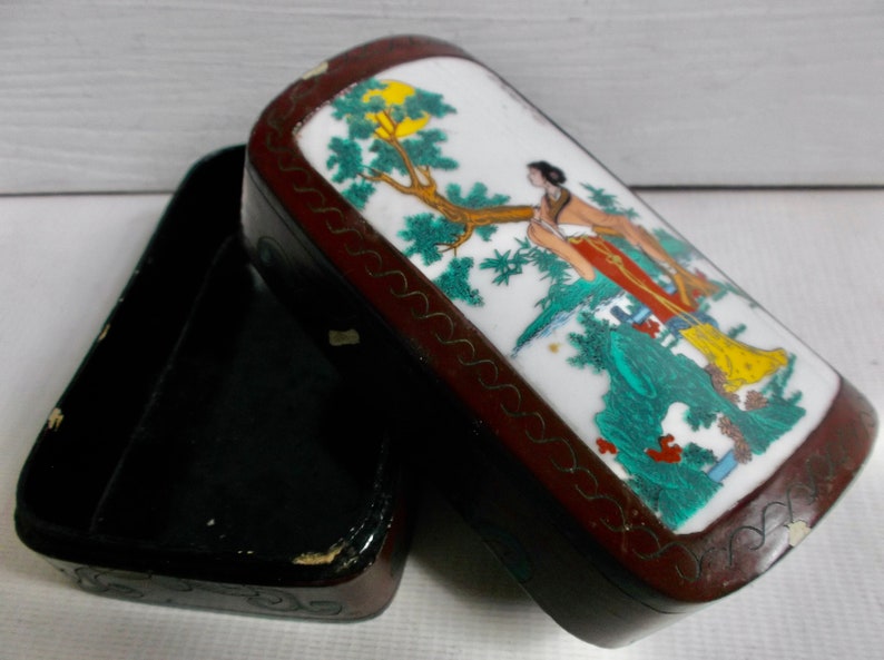 Antique Asian Geisha Box - Etsy