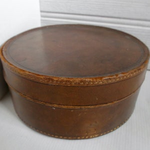 Antique Men&#39;s Leather Box for Collars, Ties, Cuff Links
