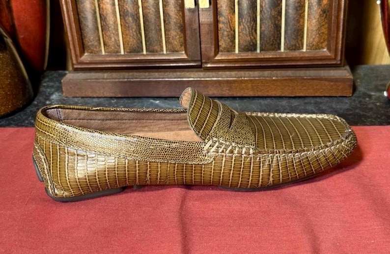 Donald J Pliner Men’s Olive Green Lizard Embossed Leather Penny Loafers Size 7 image 6