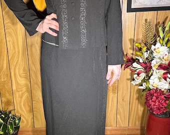 Vintage Danny & Nicole Three Piece Skirt Suit with Embroidered Jacket Size 8 Shirt included