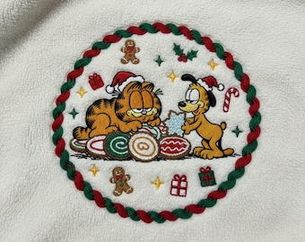 Rumi Character Embroidery Design File - Etsy