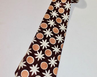 vintage 40's -50's -no label- Men's Neck tie. Starburst and dot pattern on Brown. Stripe ghost pattern. 3 7/8" Wide