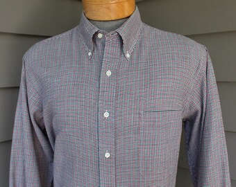 vintage 80's -90's -unknown maker- Men's button down collar, long sleeve shirt. Micro houndstooth - 4 color. Imported Fabric - Cotton. Large