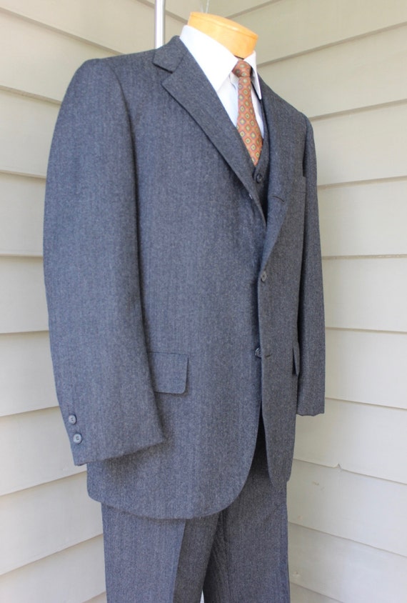 brooks brothers outlet suits review