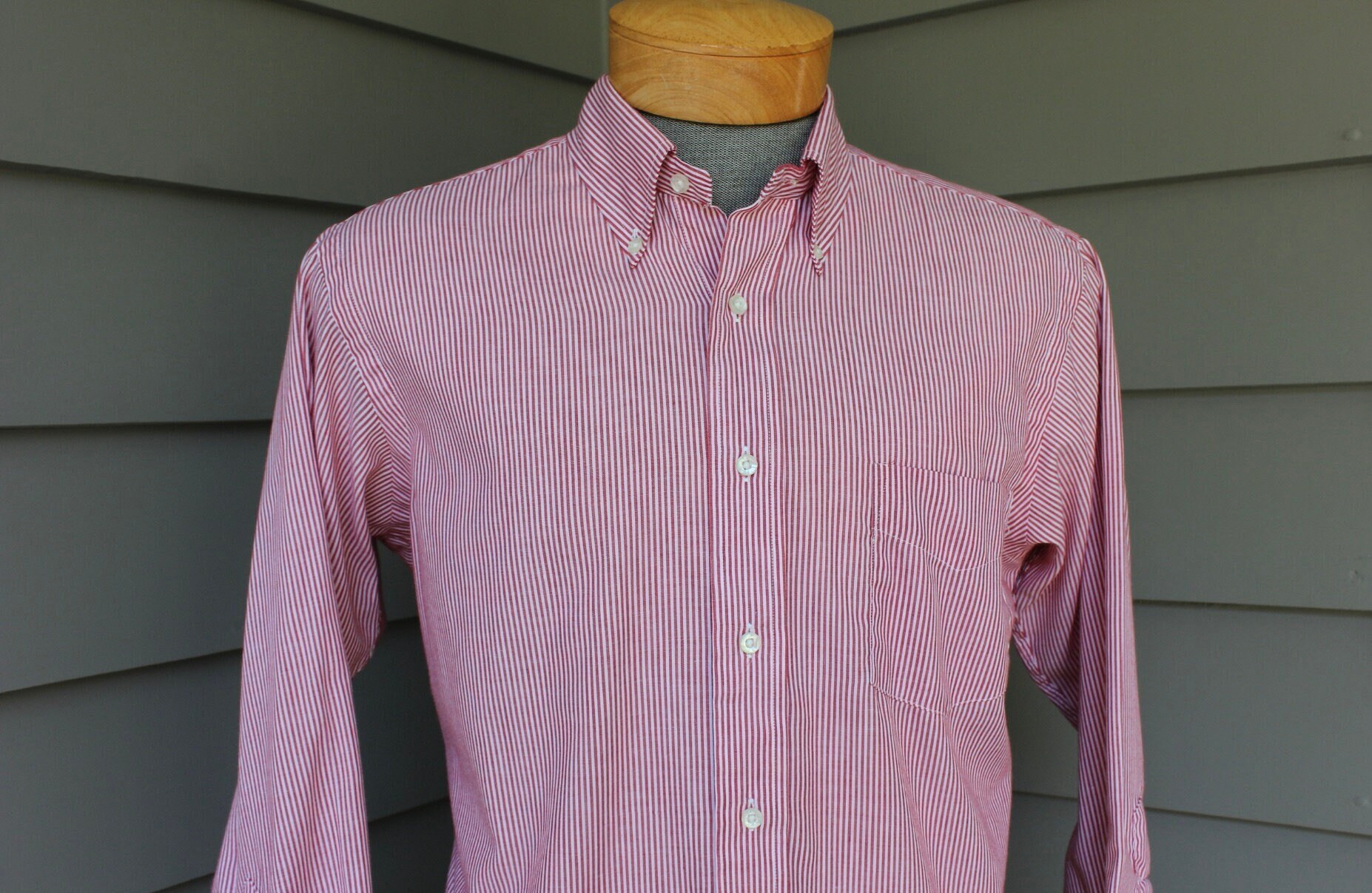 vintage 1970's -SERO- Men's long sleeve, button down collar shirt. 'Durable Press' Red & White University stripe. Large 16 x 32