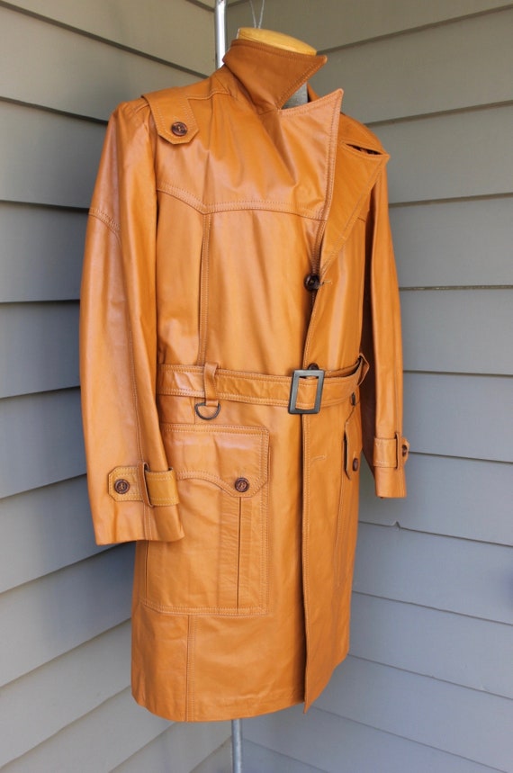 vintage 1970's -McGregor- Men's leather overcoat.… - image 3