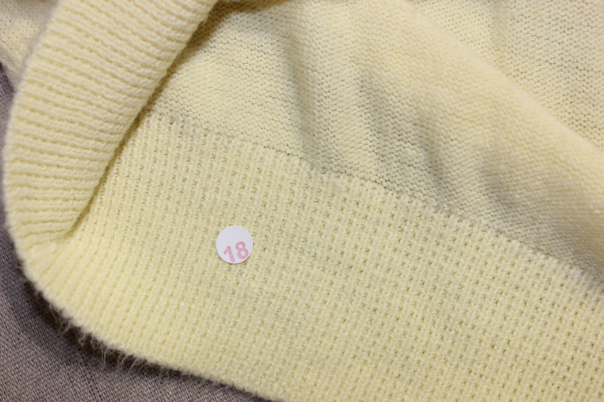 Vintage 1980's Men's -IZOD / Lacoste- V-neck, Saddle Vintage 1980's Men's -IZOD / Lacoste- V-neck, Saddle