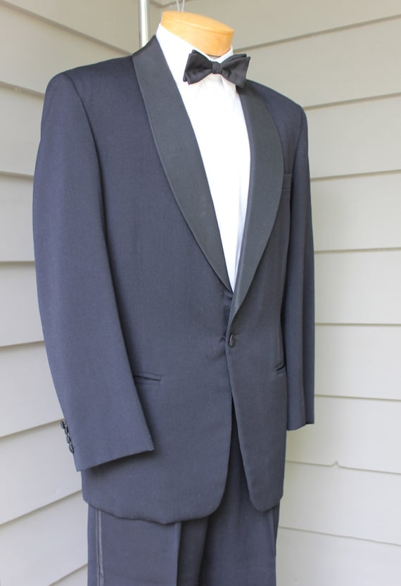 THE Bestvintage C. 1956 custom-made Men's Tuxedo. Peninsula Tailor Hong  Kong. Grosgrain Lapel Hollywood Pant. Size 40 X 31 Waist 