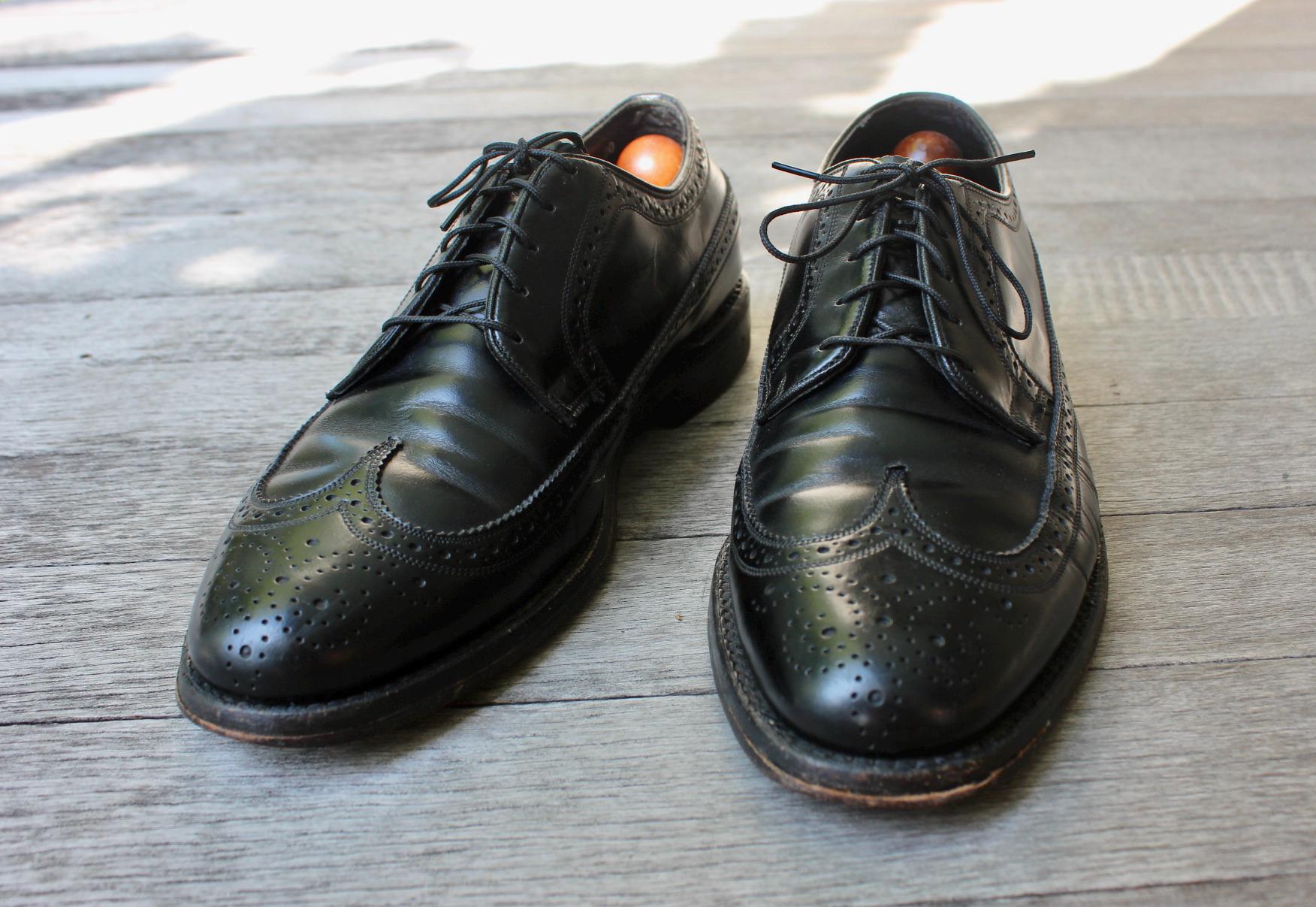 Vintage 1980's -florsheim- 'varsity' 20819 Long Wing Brogues