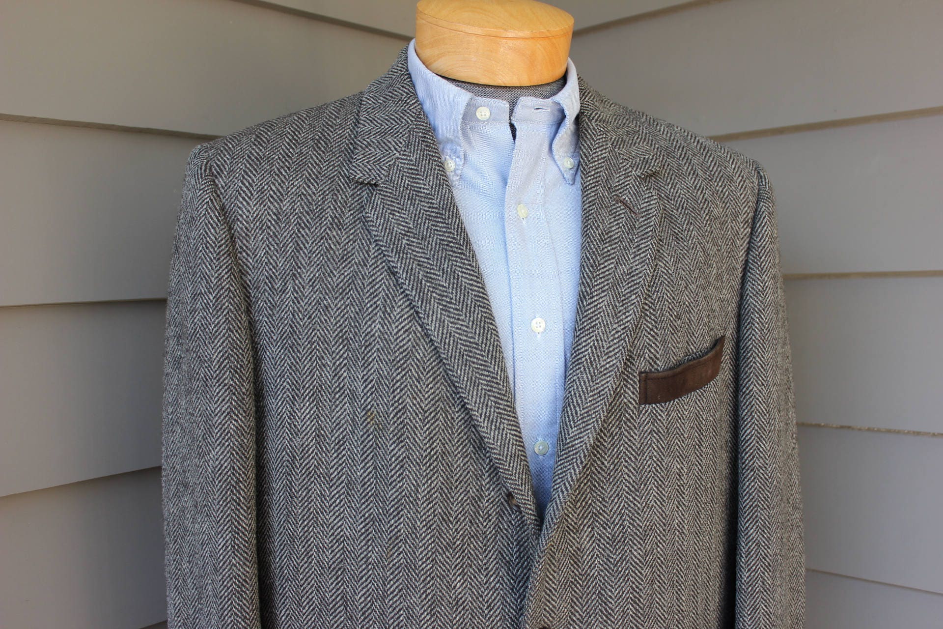 Grey herringbone deals tweed sport coat