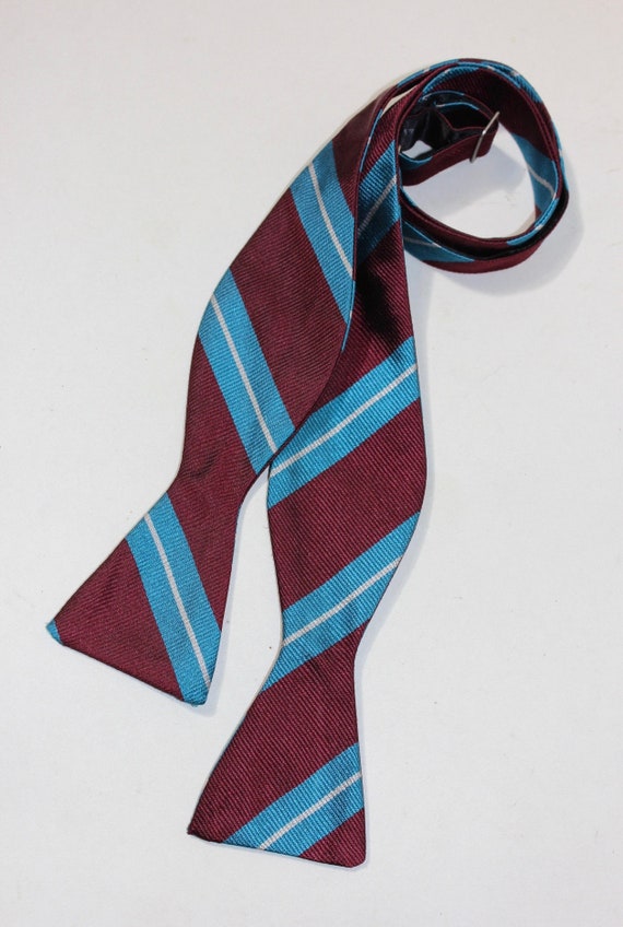 vintage 70's - 80's All Silk bow tie -unknown mak… - image 1