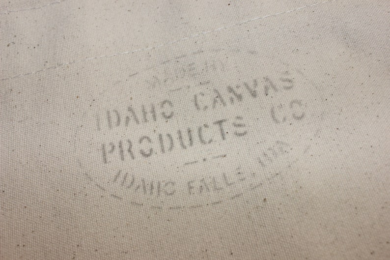/'New Old Stock/' One size fits all vintage style -Idaho Canvas Products Co.- nail apron Heavy duty cotton canvas with tie straps