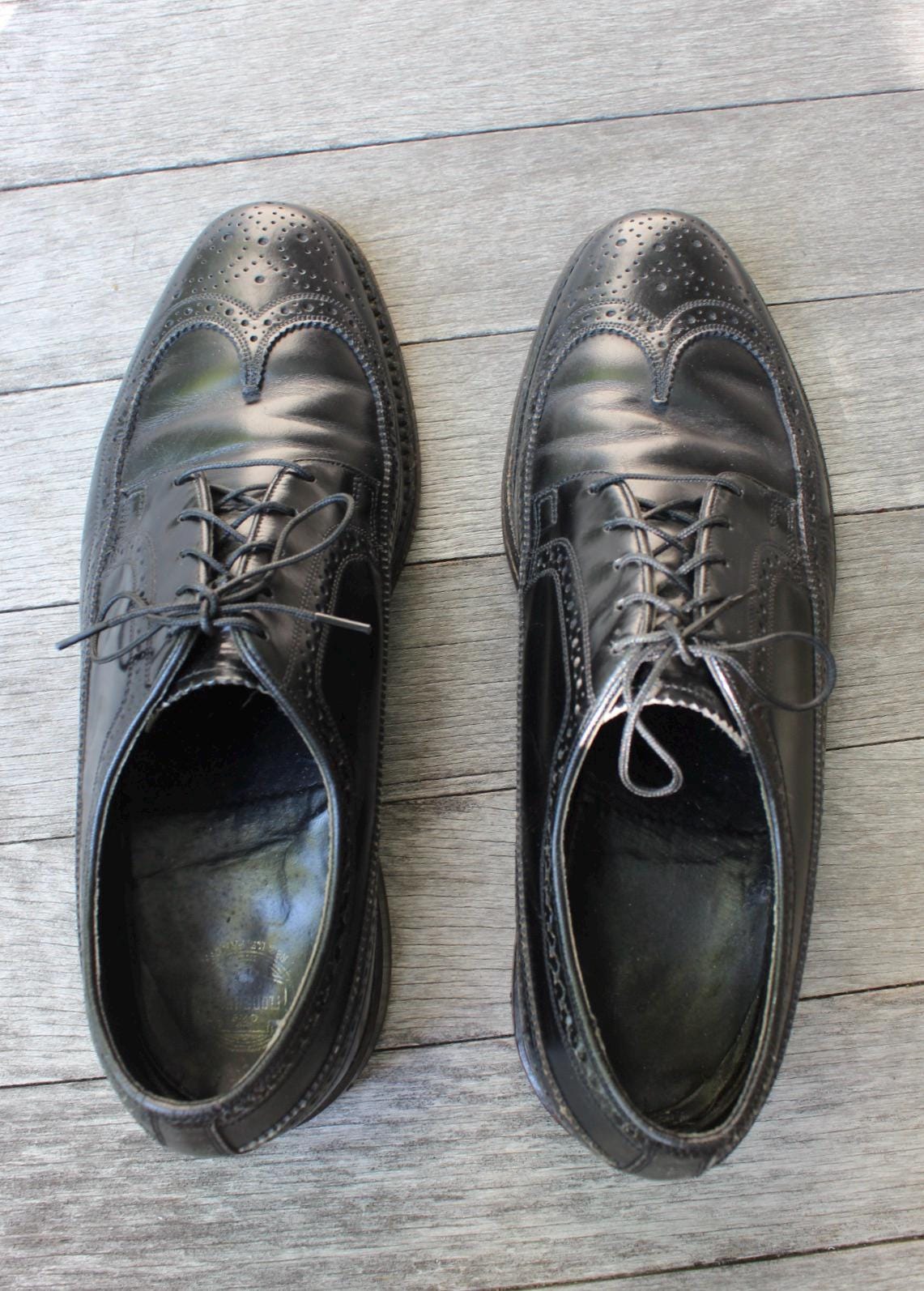 Vintage 1980's -florsheim- 'varsity' 20819 Long Wing Brogues