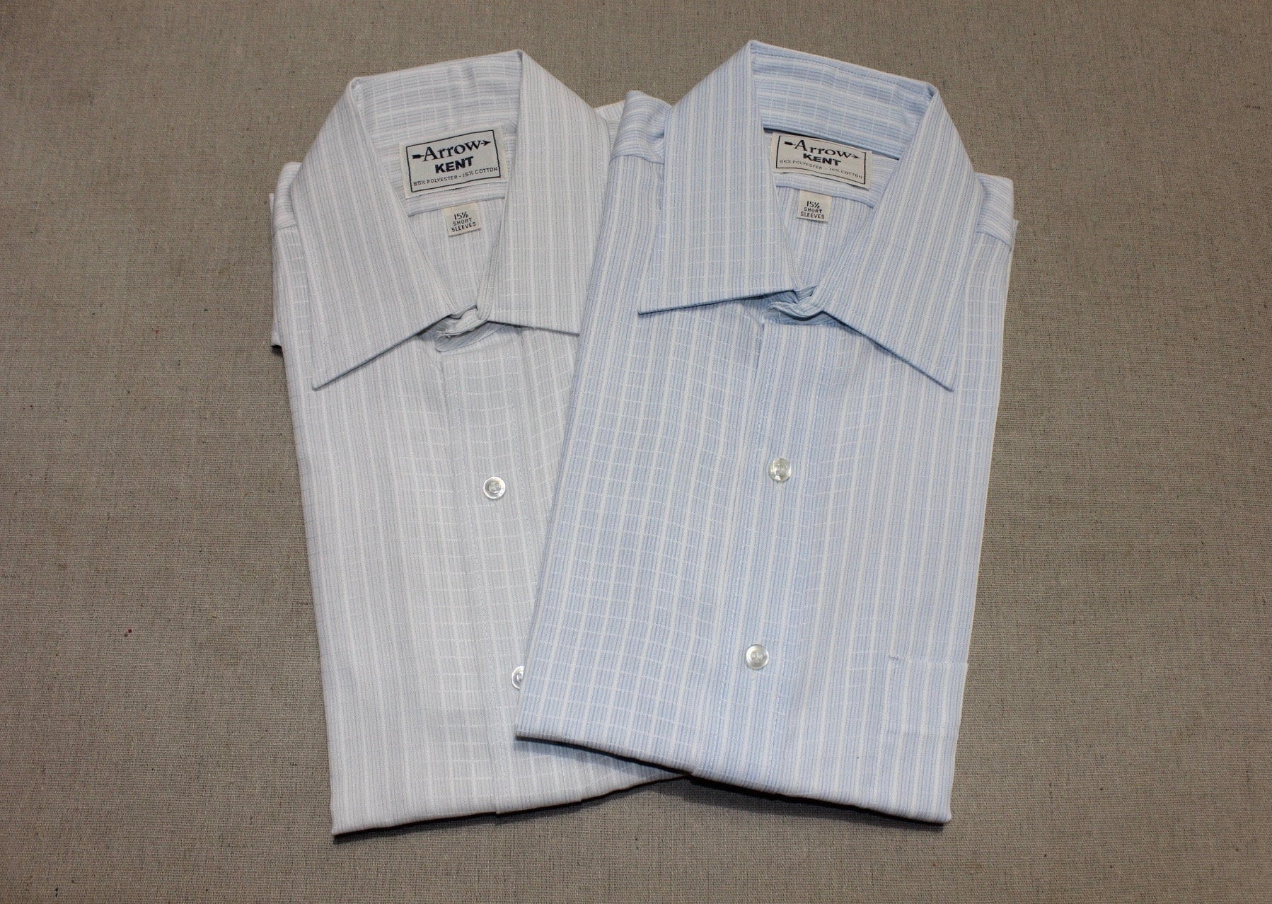 arrow short sleeve white dress shirt Yiaimeir Men's Short Sleeve Shirts Casual Button-Down Shirt with Modern Arrow Print, Adult Unisex, Size: Large