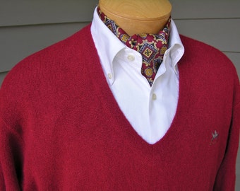 newer vintage V - neck Alpaca sweater. Firethorne Country Club - North Carolina. Large - Extra Large