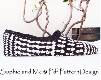 Black and White Graphic Slippers Crochet pattern - Espadrilles - Instant Download