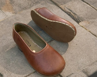 Women's Handmade Leather Grounding Sandals: Minimalist Moccasins with Copper Rivets, Wide Toe Box