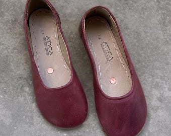 Handmade Leather Grounding Sandals: Soft Sole Barefoot Shoes / Burgundy