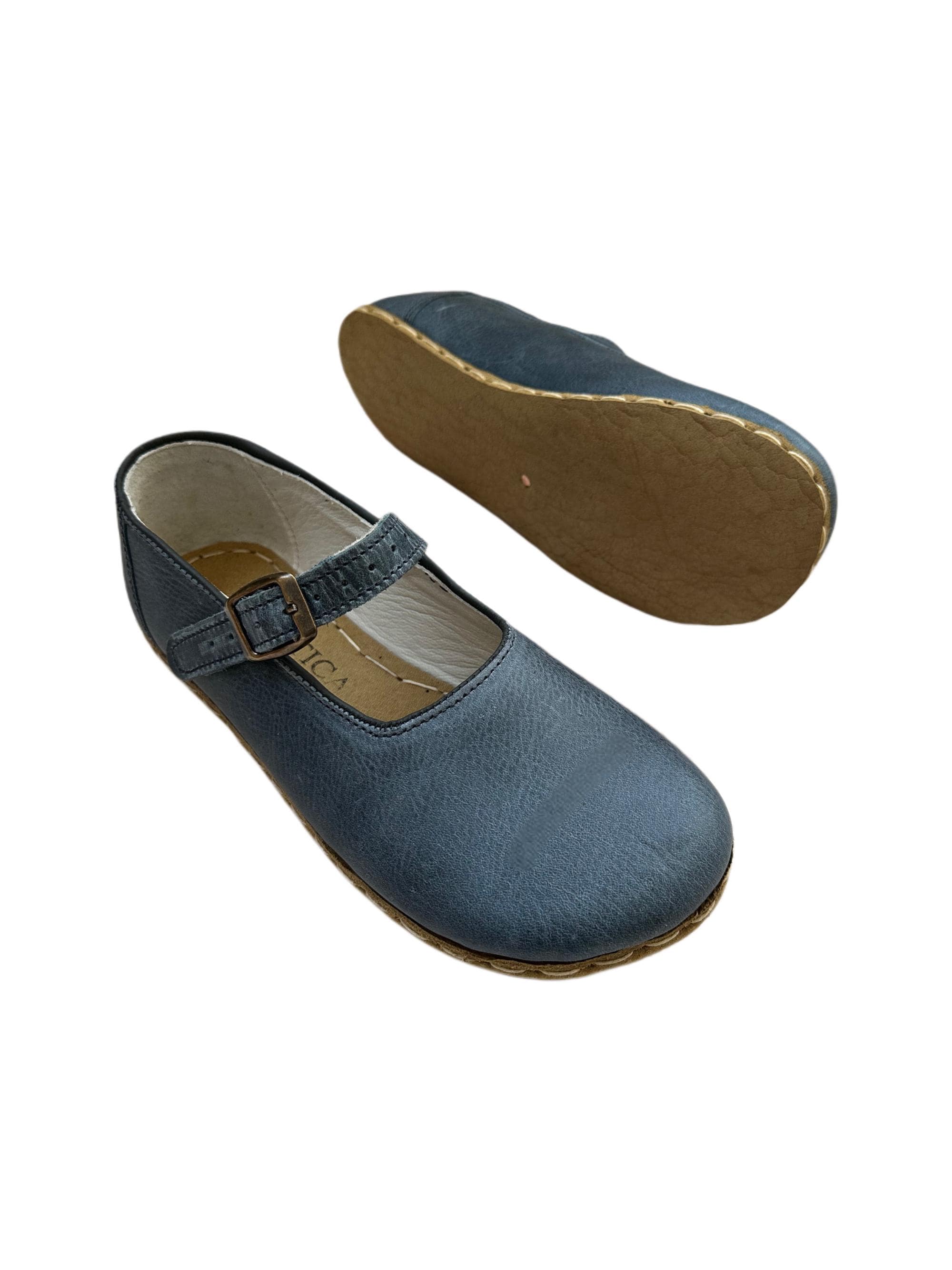Aintap BAREFOOT ベアフット 本革ハンドメイド黒レザー シューズ VIVOBAREFOOT】世界初の”ベアフットシューズ”として活動を始めた